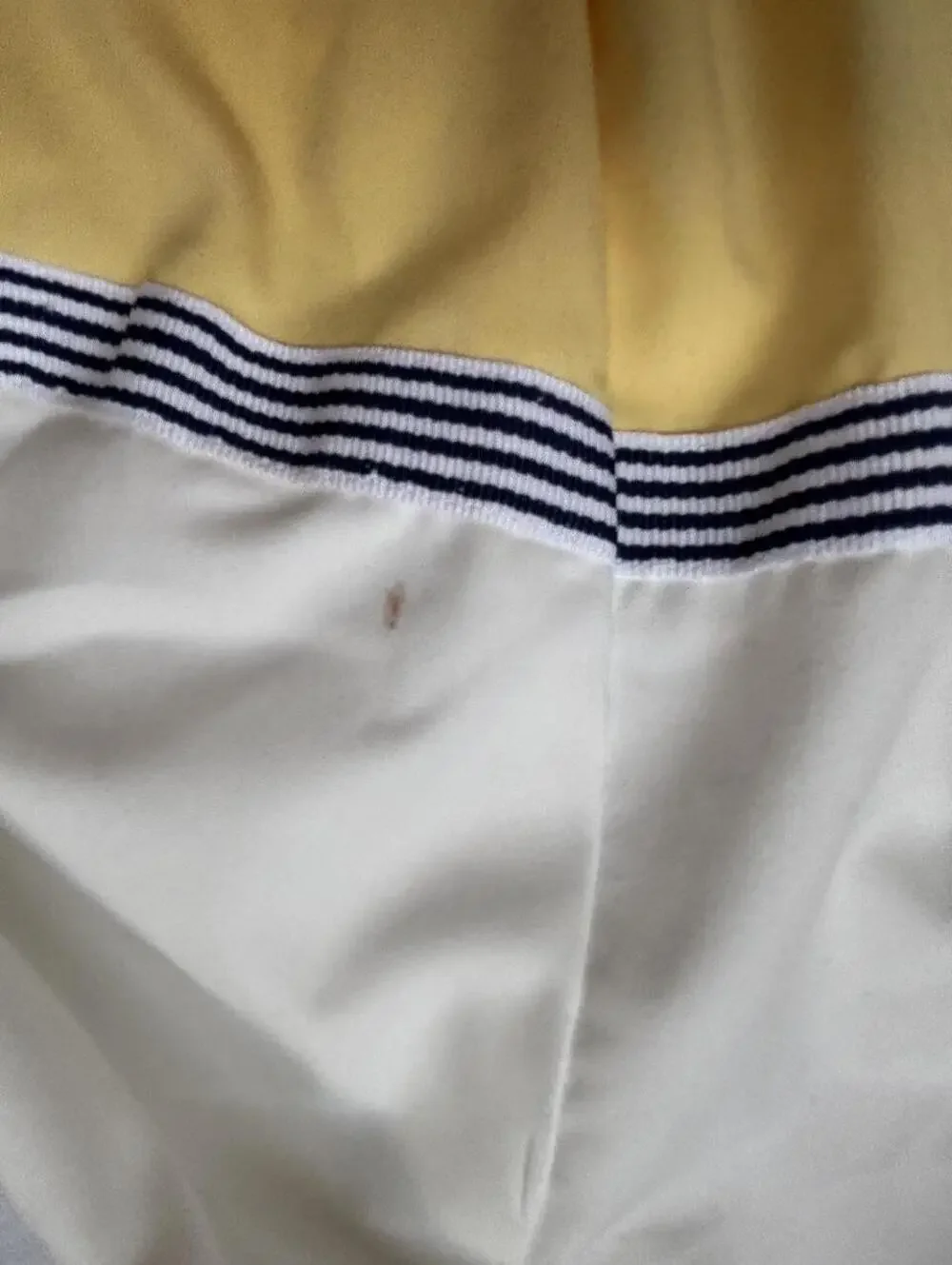 90s Teddi white and yellow striped windbreaker jacket Size L